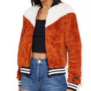 Nike Women's Sportswear woman’s Sherpa Fleece Bomber Jacket Sz-XL. BB11